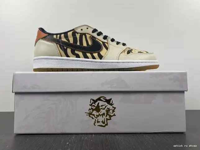 Cheap Air Tiger OG 1 Jordan Low of the DH6932-100 Year 0428